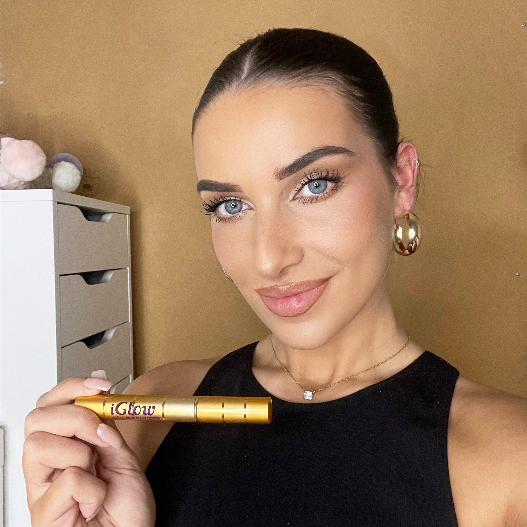 iGlow Lash Maximizer and free iGlow Boosting Mascara - iGlow Cosmetics