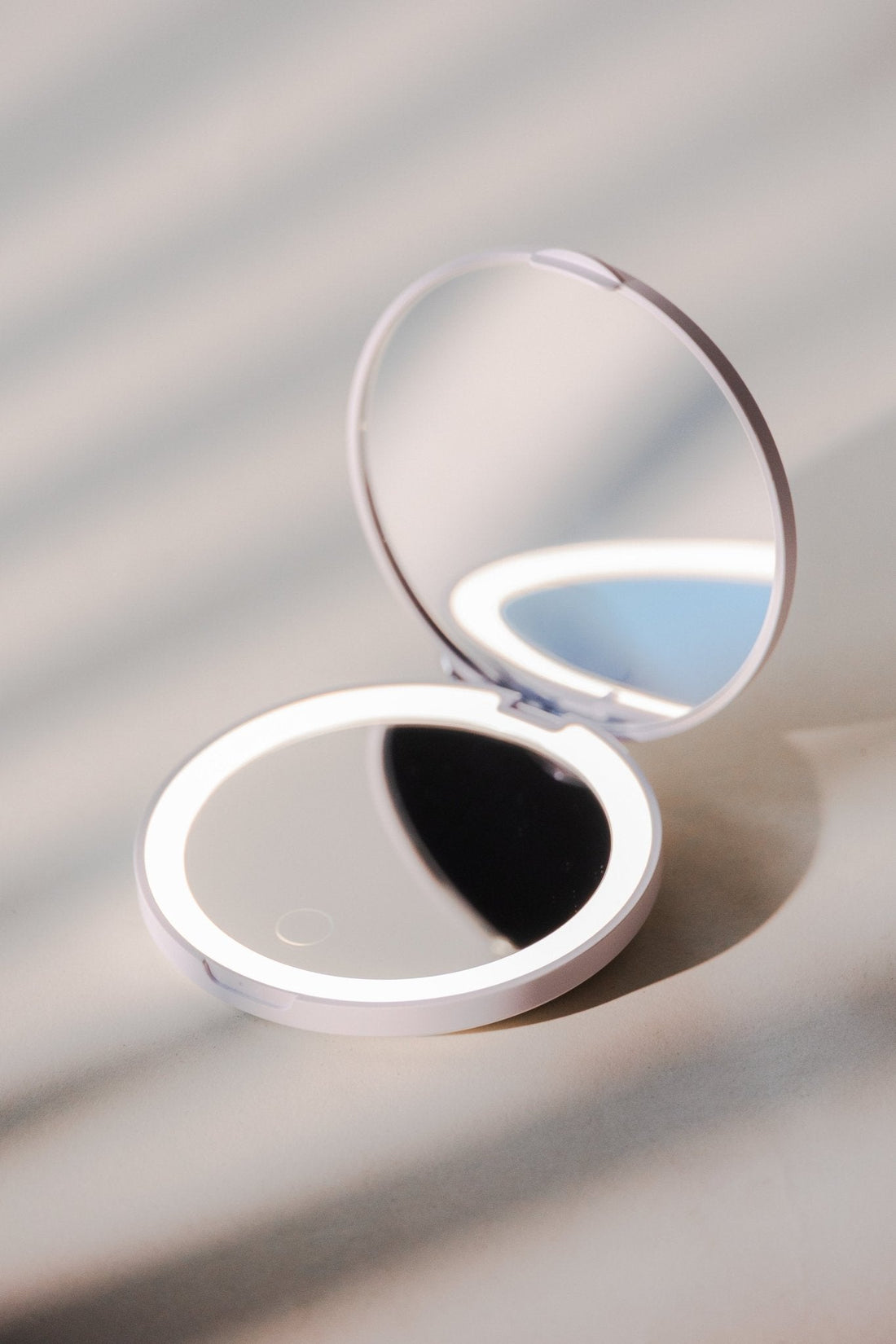 iGlow Halo Mini LED pocket mirror